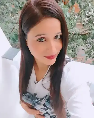 Call Girls in Dhaniakhali